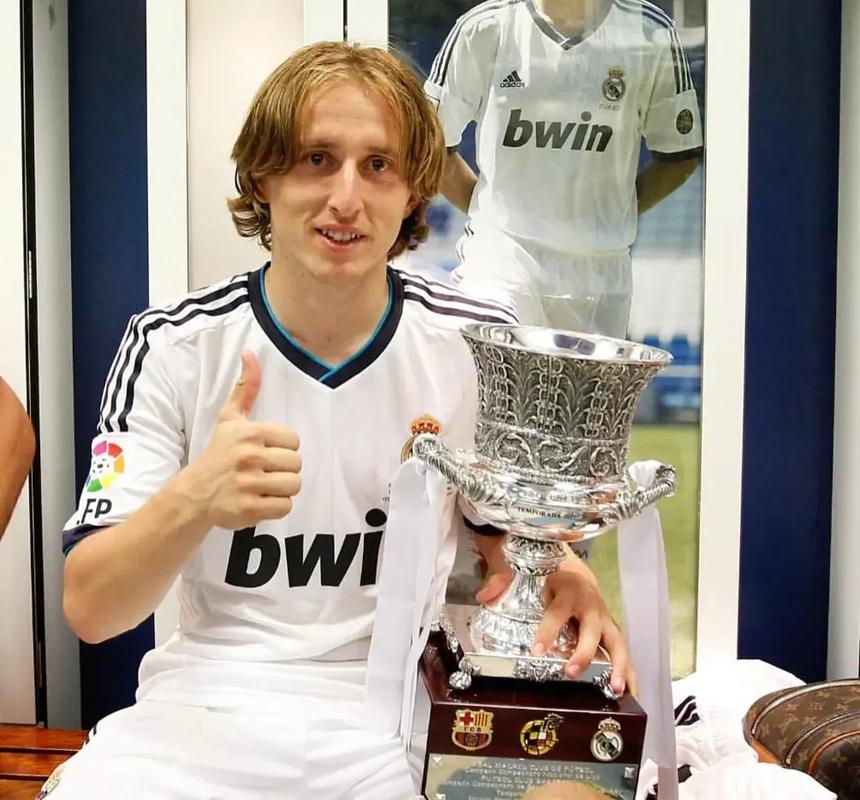 乒乓球混团世界杯：中国队一日双胜 延续强势表现